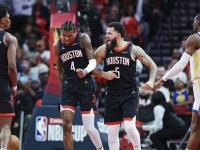 半岛体育app下载地址-角逐风云！篮球比赛队伍对决