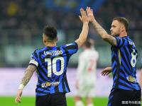 半岛体育官网入口-球员在比赛中运用智慧和技艺，获得胜利