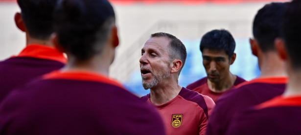 半岛体育登录入口-东亚球队在亚冠中崭露头角，备受瞩目