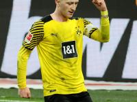 半岛体育官方登录入口-多特蒙德大胜门兴格拉德巴赫，豪取胜利的喜悦画面