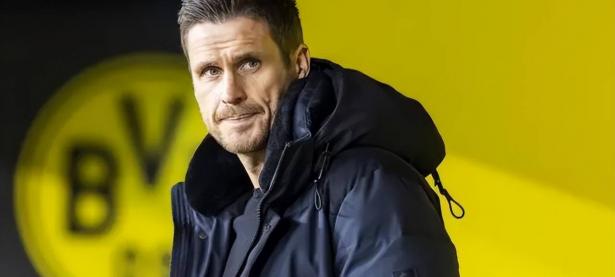 半岛体育教练-斯图加特惨遭逆转，遭遇多特蒙德连续2场失利困境的简单介绍