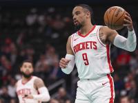 半岛体育投注-雄鹿连败，近期疲态明显展现的简单介绍