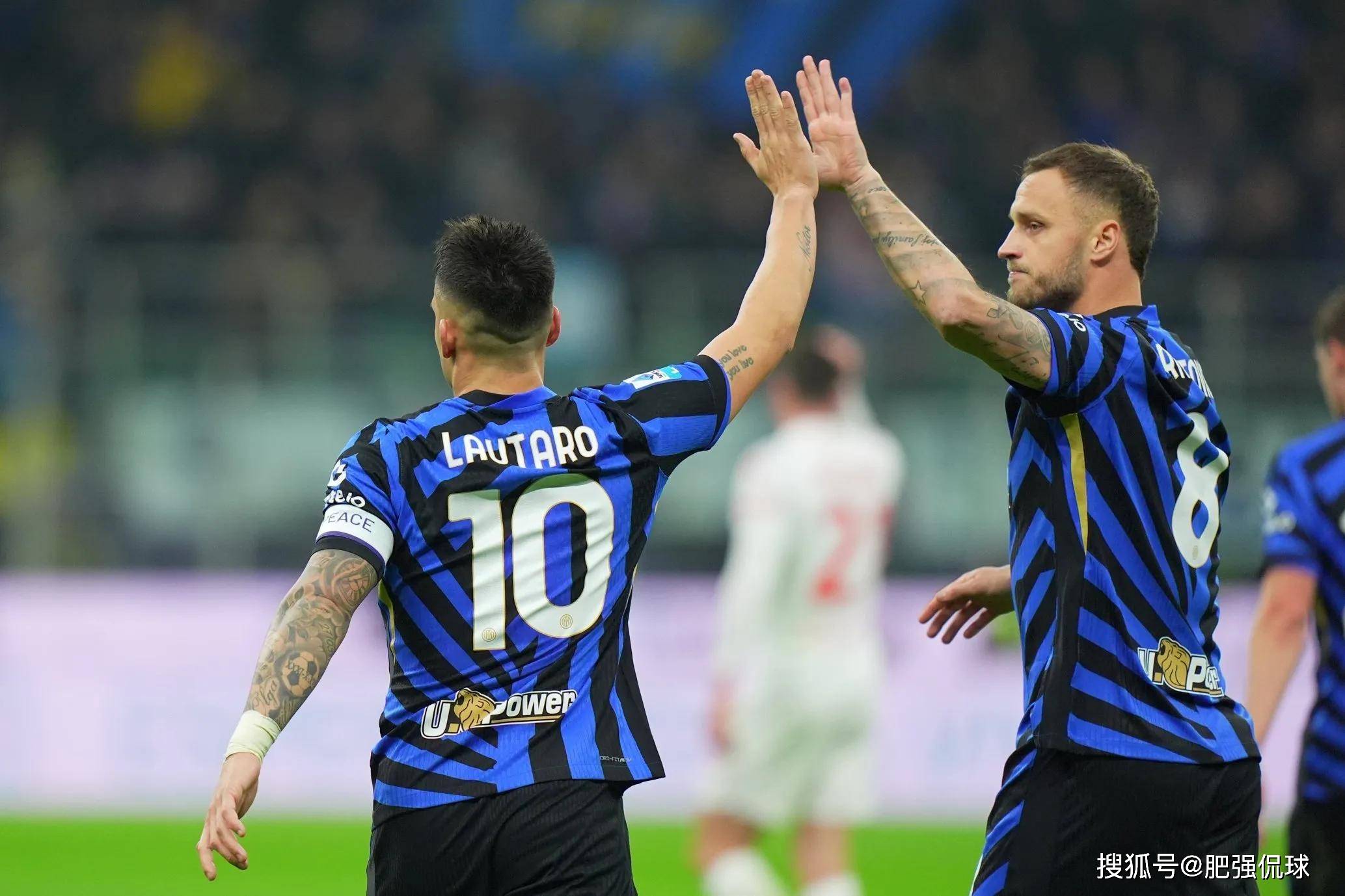 球员在比赛中运用智慧和技艺,获得胜利 球员在比赛中运用智慧和技艺,获得胜利