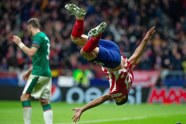 关于火车头迅猛拔起,欧冠比赛巅峰夺目的信息 关于火车头迅猛拔起,欧冠比赛巅峰夺目的信息