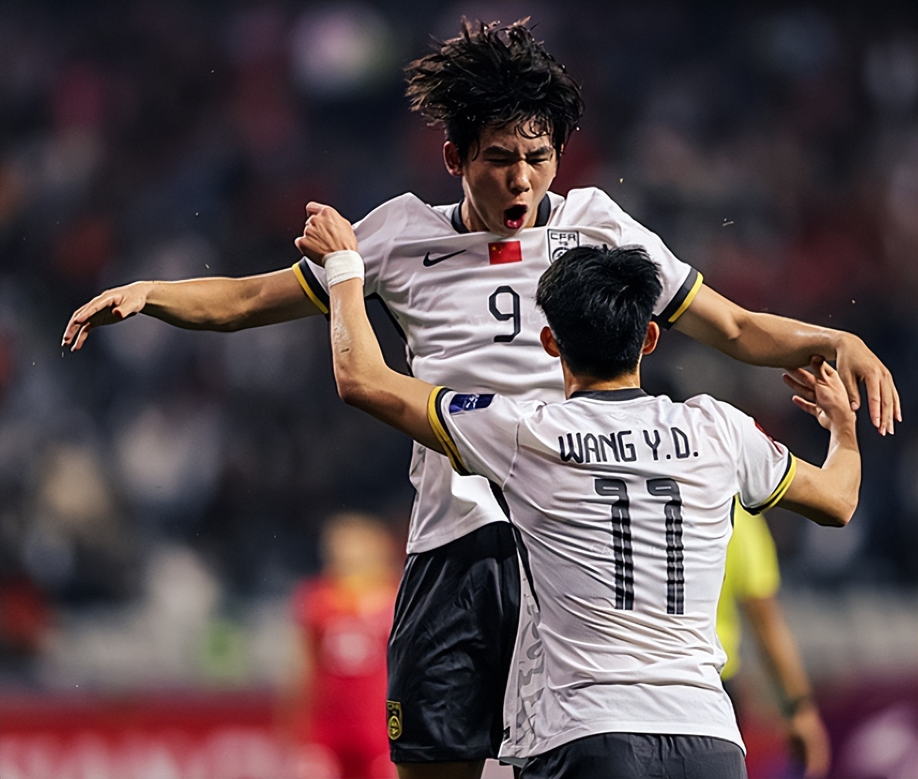 亚洲足球队在国际比赛中发挥出色