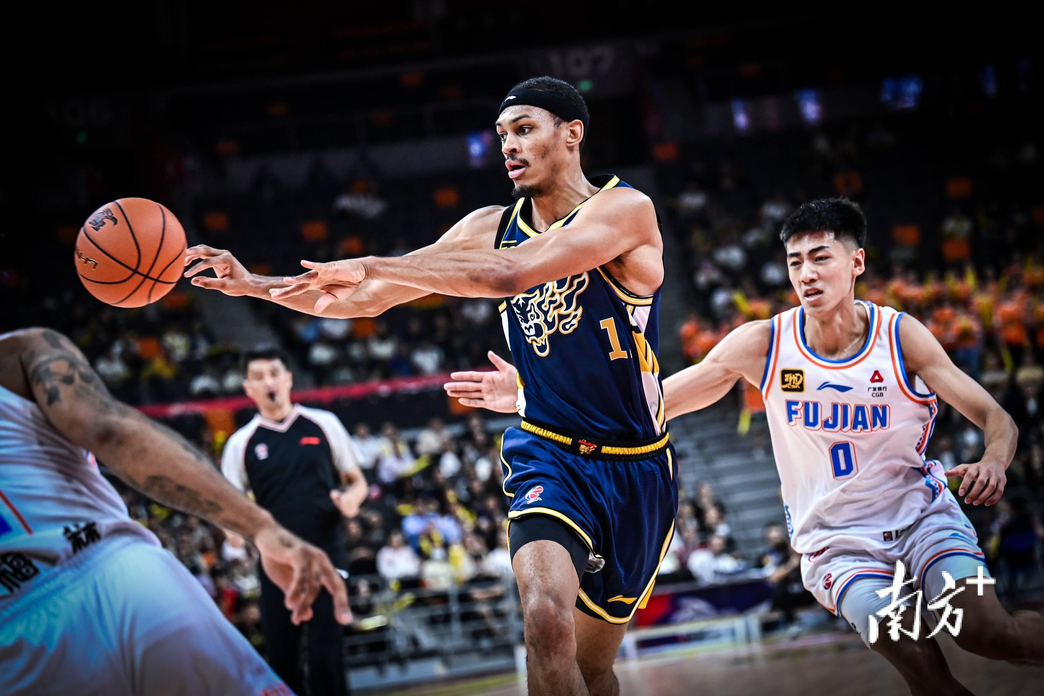 浙江东阳光在新赛季中展现出强大实力 浙江东阳光在新赛季中展现出强大实力