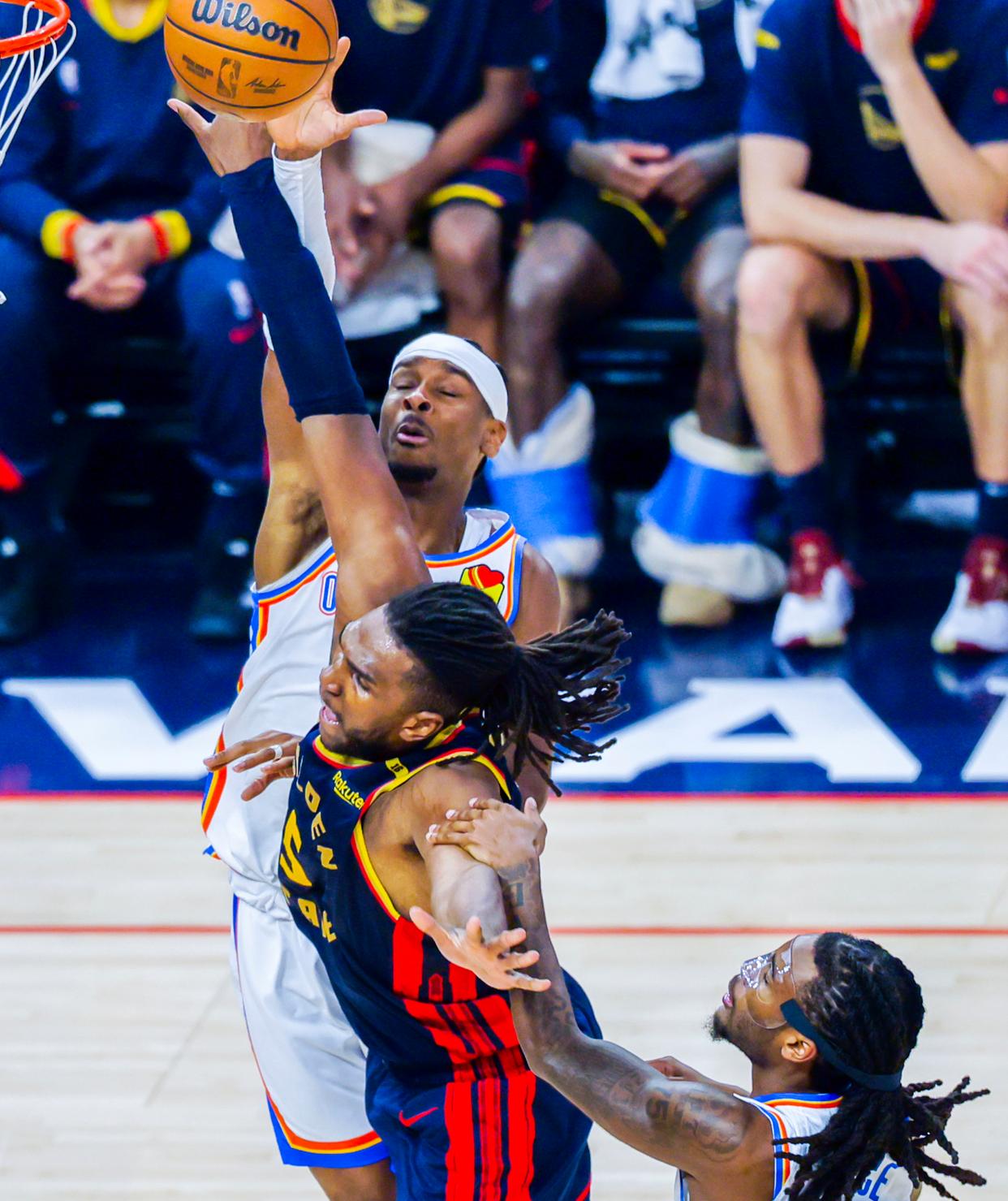 NBA季后赛即将开始,勇士队主场迎战雷霆,谁能胜出? NBA季后赛即将开始,勇士队主场迎战雷霆,谁能胜出?