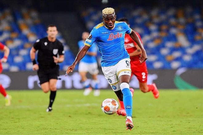 华沙军团队员表现出色,轻松击败对手的简单介绍 华沙军团队员表现出色,轻松击败对手的简单介绍