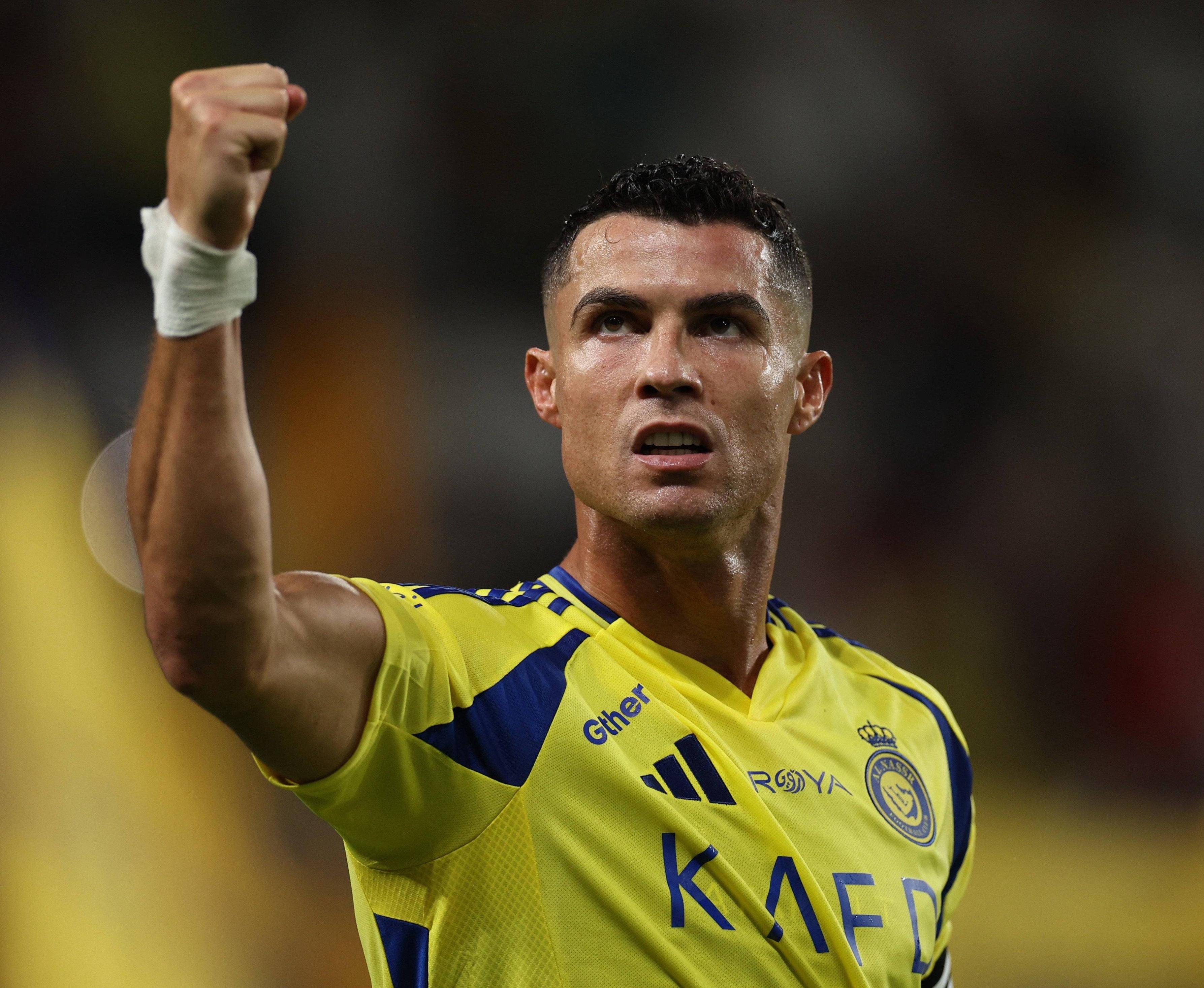 关于尤文图斯对阵AC米兰,C罗的压哨绝杀助球队逆转胜利!的信息 关于尤文图斯对阵AC米兰,C罗的压哨绝杀助球队逆转胜利!的信息