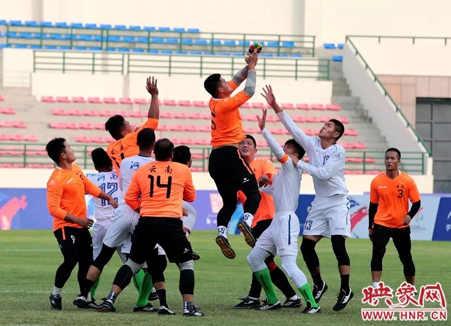 十八般武艺:球场上的较量,谁更胜一筹,拭目以待 十八般武艺:球场上的较量,谁更胜一筹,拭目以待