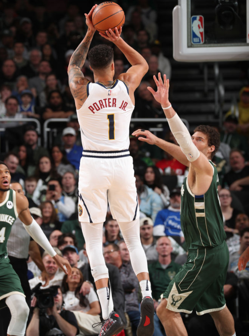 雄鹿力克火箭,追平东部第一 雄鹿力克火箭,追平东部第一