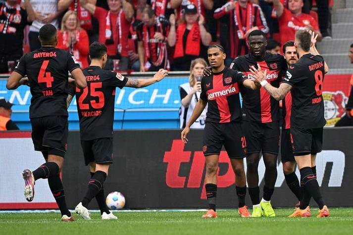 拜仁慕尼黑球队备战注重整体战术，针对性强