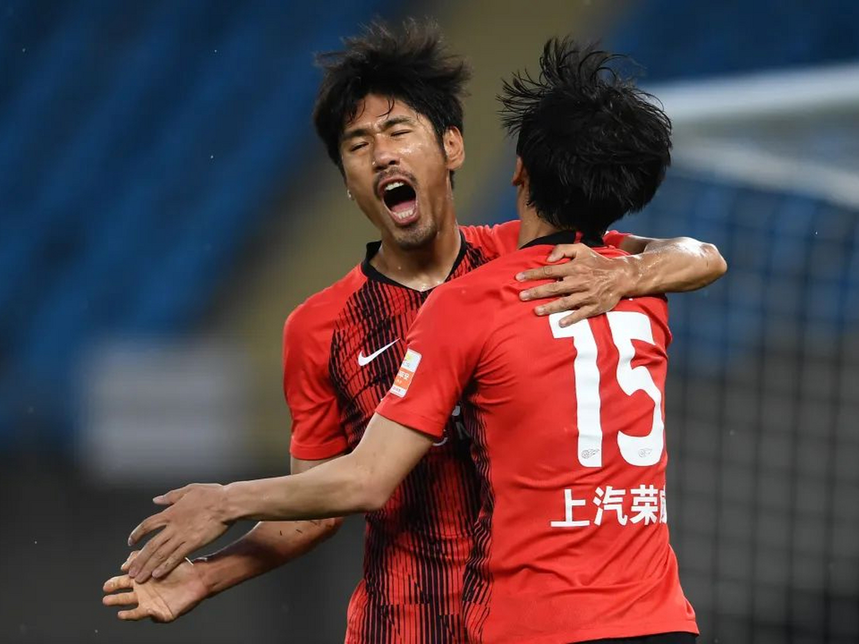 上海上港以-战胜对手，取得胜利的简单介绍